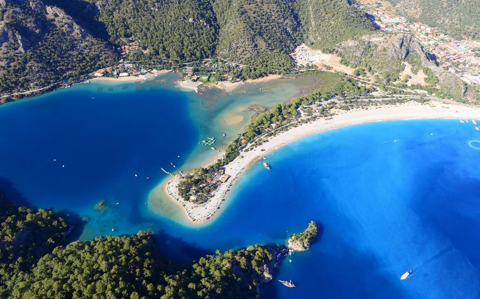 fethiye ölüdeniz drone ile çekilmiş manzara fotoğrafı.